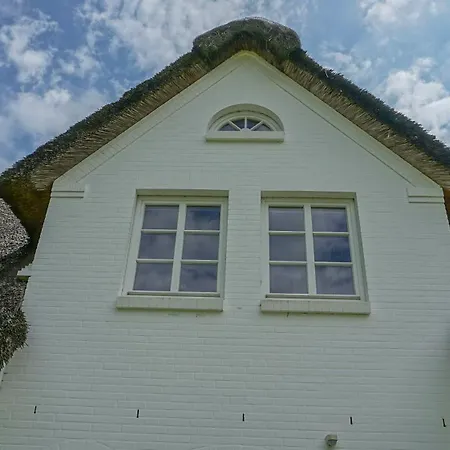 Reetdachhaus Duenenwarft Tatil Evi *