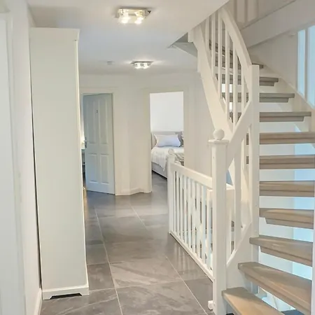 Reetdachhaus Duenenwarft Tatil Evi