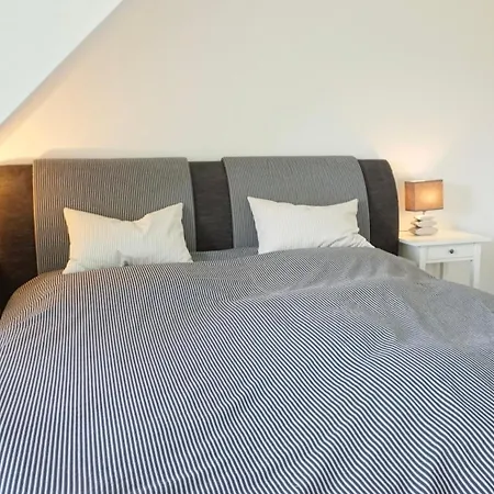 Reetdachhaus Duenenwarft Tatil Evi *